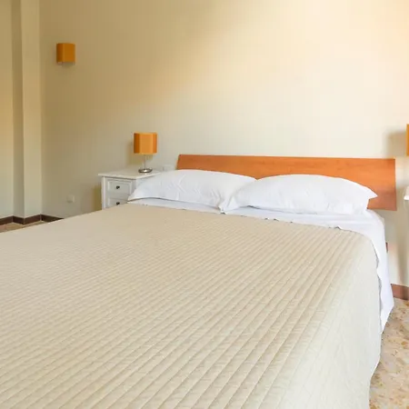 Konukevi Trastevere Chic 3*