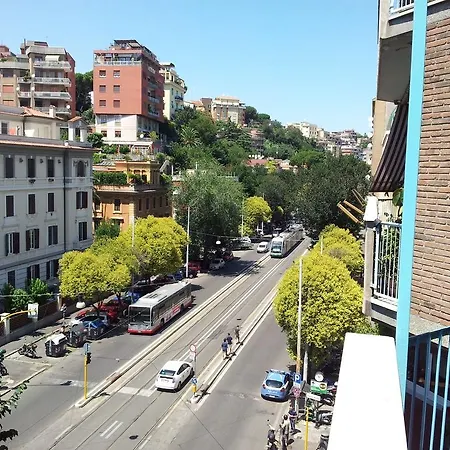 Trastevere Chic 3*
