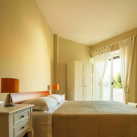 Gasthuis Trastevere Chic 3*